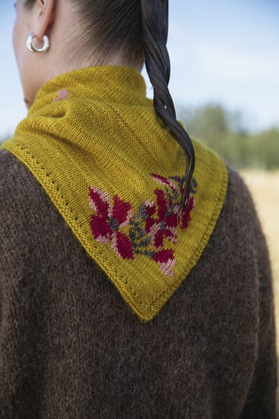 9789527580103_Rel Cultivate_Wallflower_scarf-3.jpg